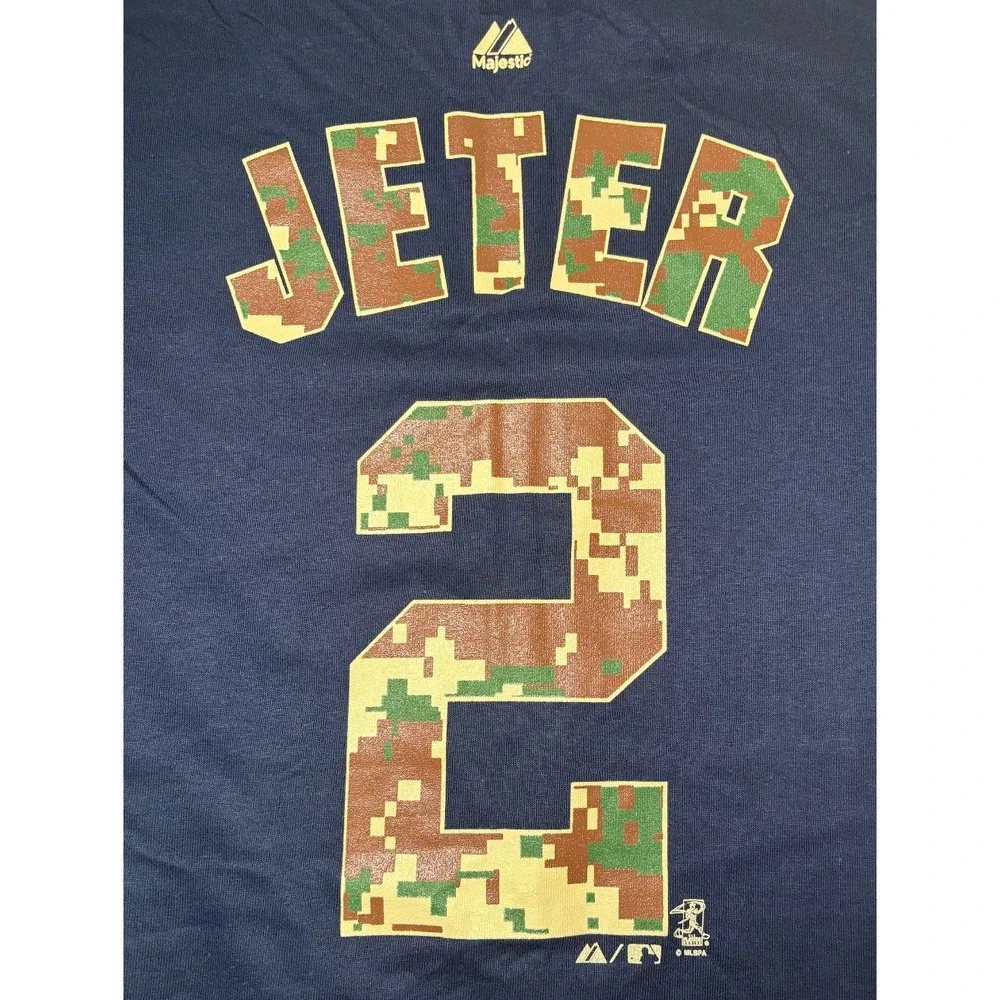 Vintage Derek Jeter Majestic Yankees T-Shirt | Camo | NWT | Small